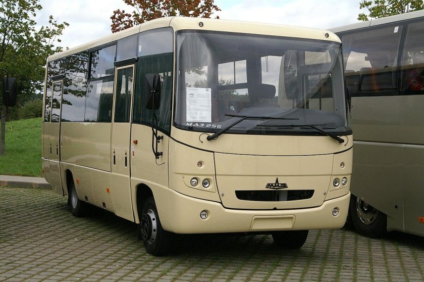 МАЗ-256 автобус