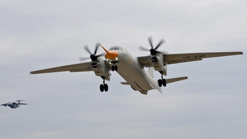 Антонов ан-132d