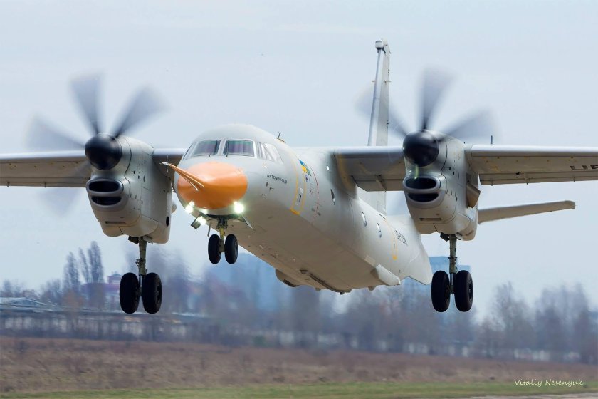 Самолёт АН 132