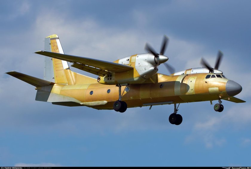 Самолет АН-132d