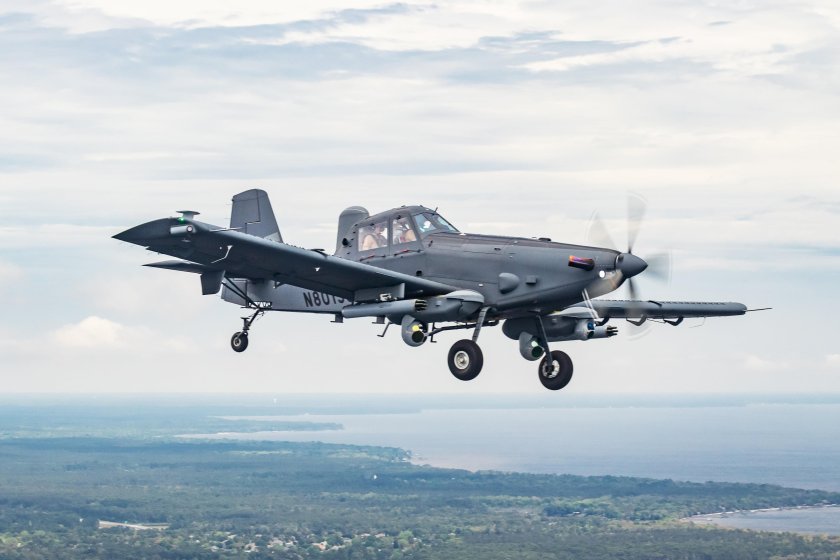 Самолет Air tractor at-802u