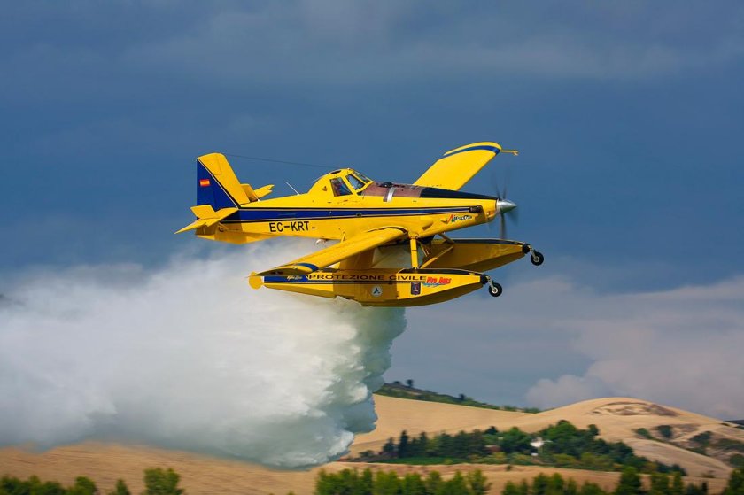 Пожарный самолет АТ-802f