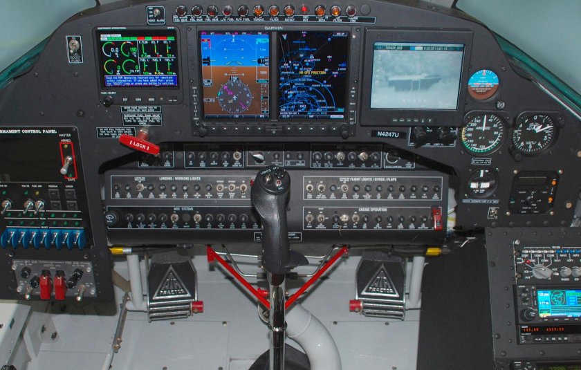 Лёгкий Штурмовик Air tractor at-802u