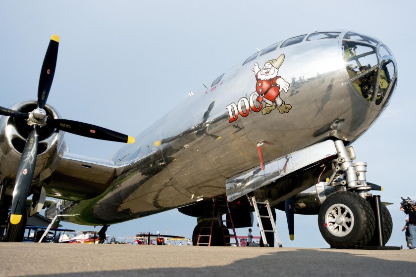 Энола Гейтс самолет