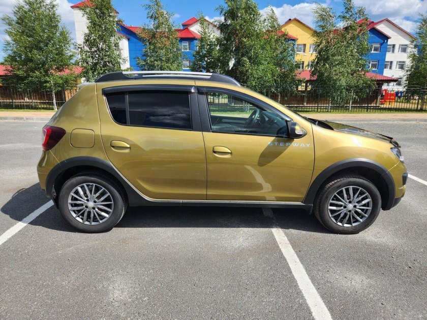 Рено сандеро степвей оникс
