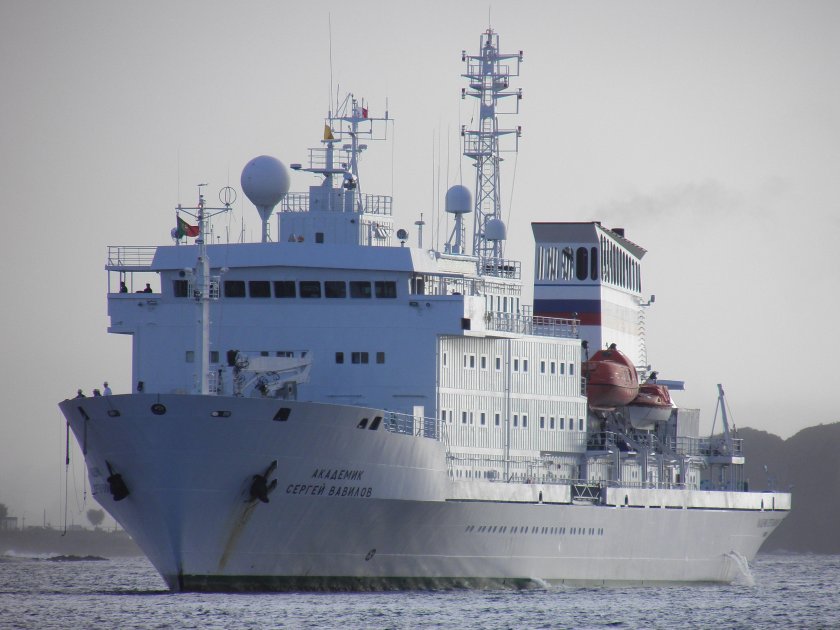 Судно Сергей Вавилов