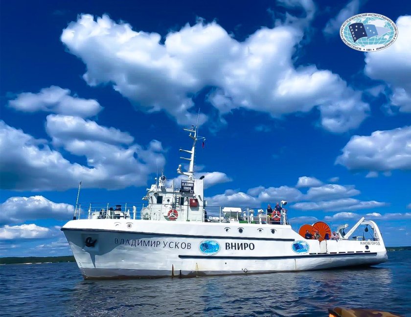 Владимир Усков судно