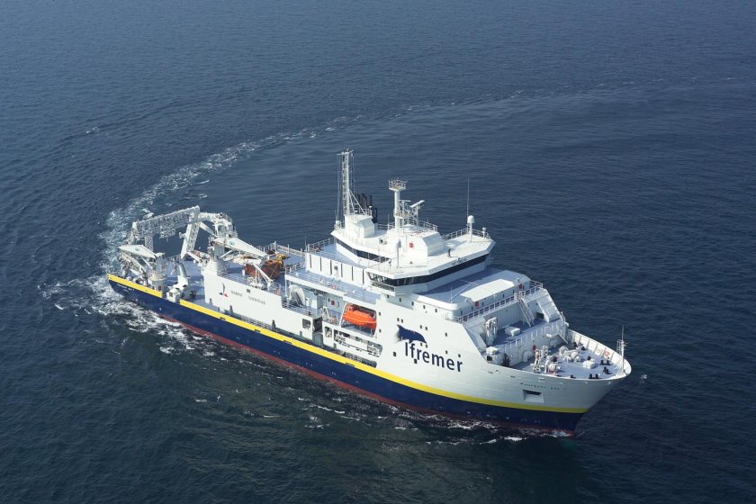 Профессор Водяницкий судно