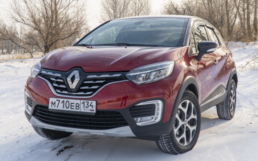 Рено Каптур красно черный