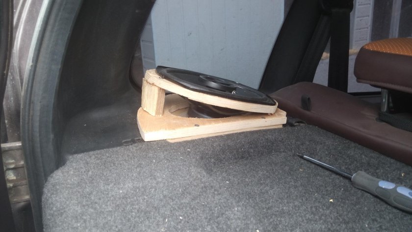 Задние подиумы на ниву Шевроле