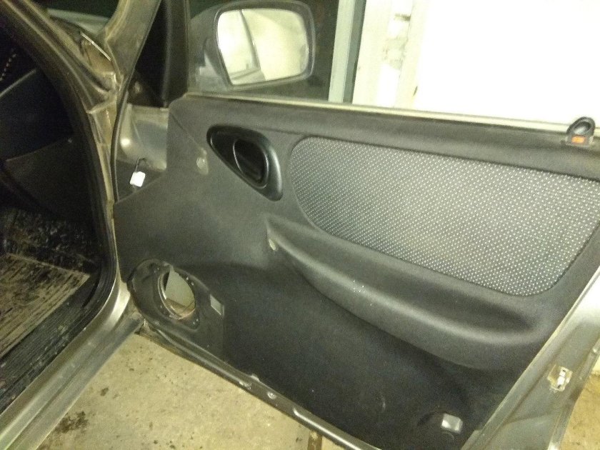 16 Динамики в ниву Шевроле