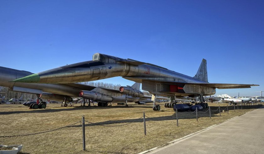 Т-4 сотка самолёт