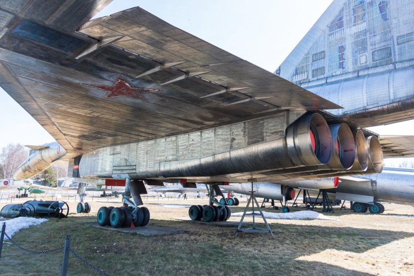 Бомбардировщик т-4-сотка