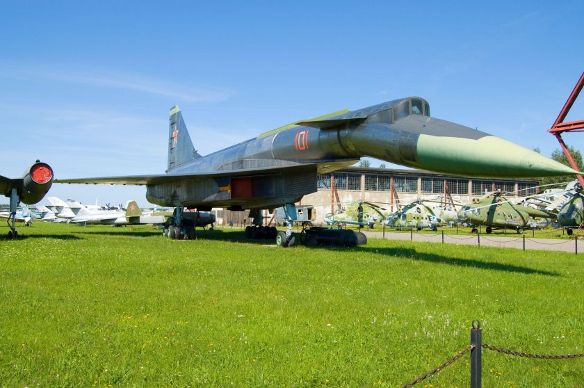 Сверхзвуковой бомбардировщик т-4 сотка