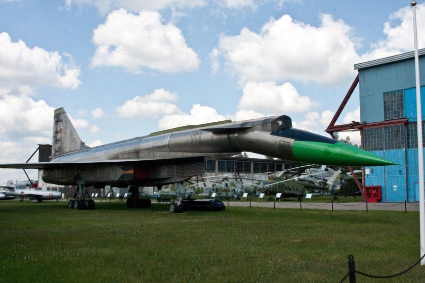 Музей авиации в Монино т4 100