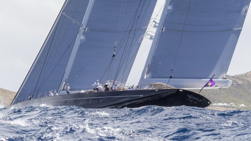 Парусная яхта Aquarius