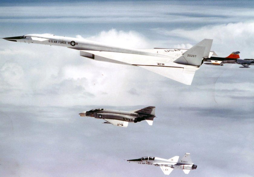 XB 70 Валькирия