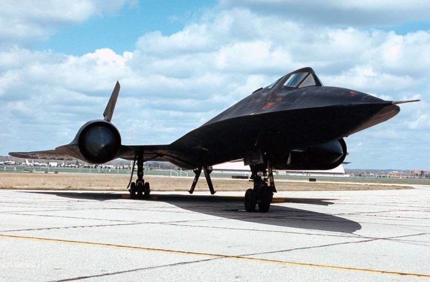 Самолет SR-71 Blackbird