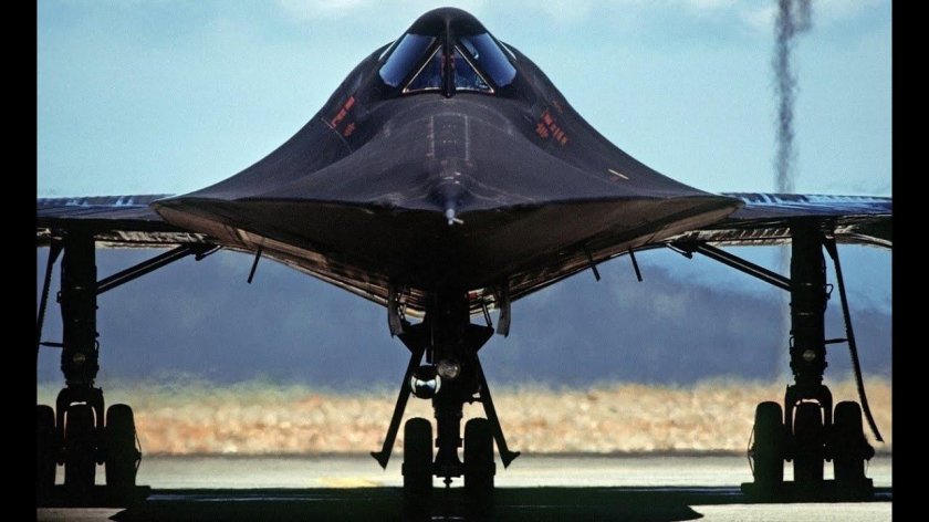 Самолет SR-71 Blackbird