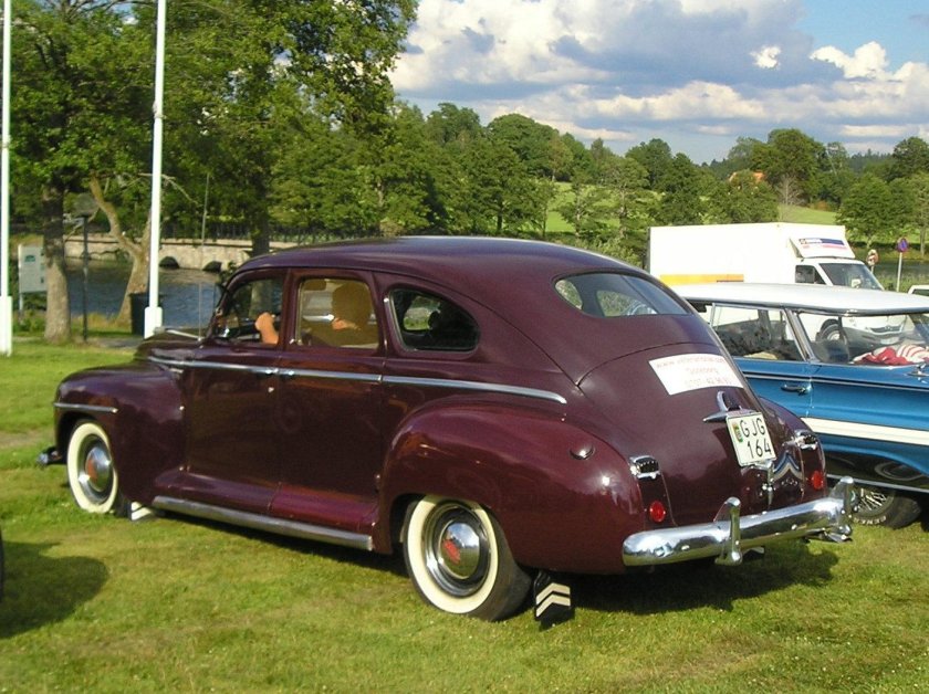 Plymouth de Luxe