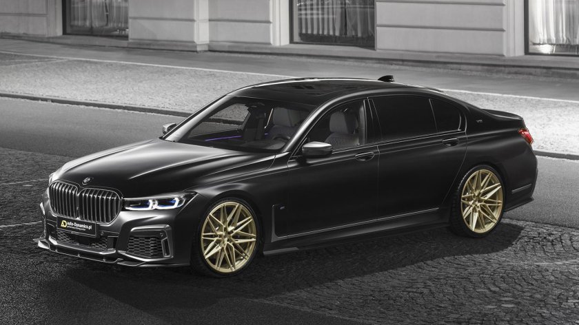 BMW m760li v12