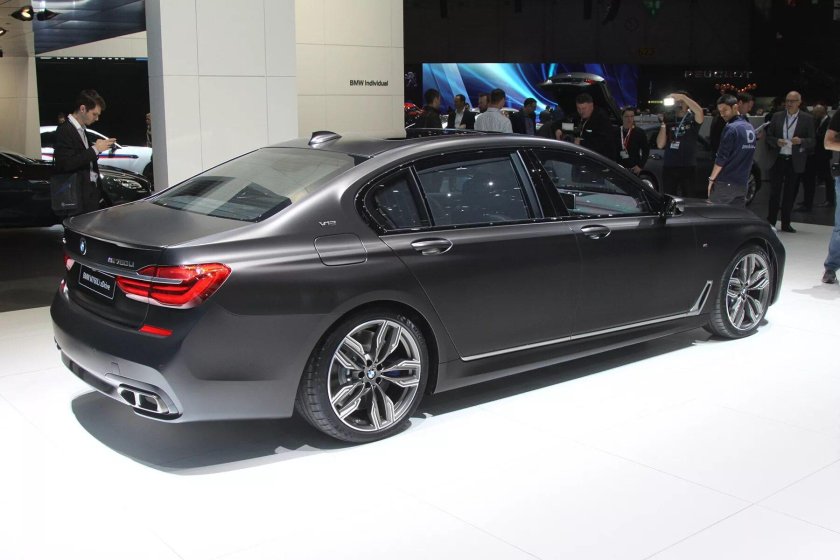 BMW m760li