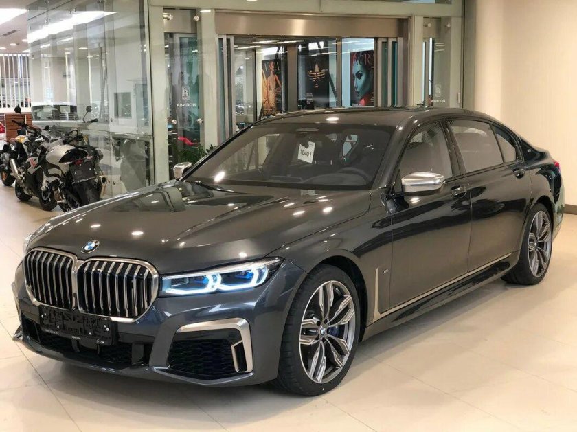 BMW m760li 2020