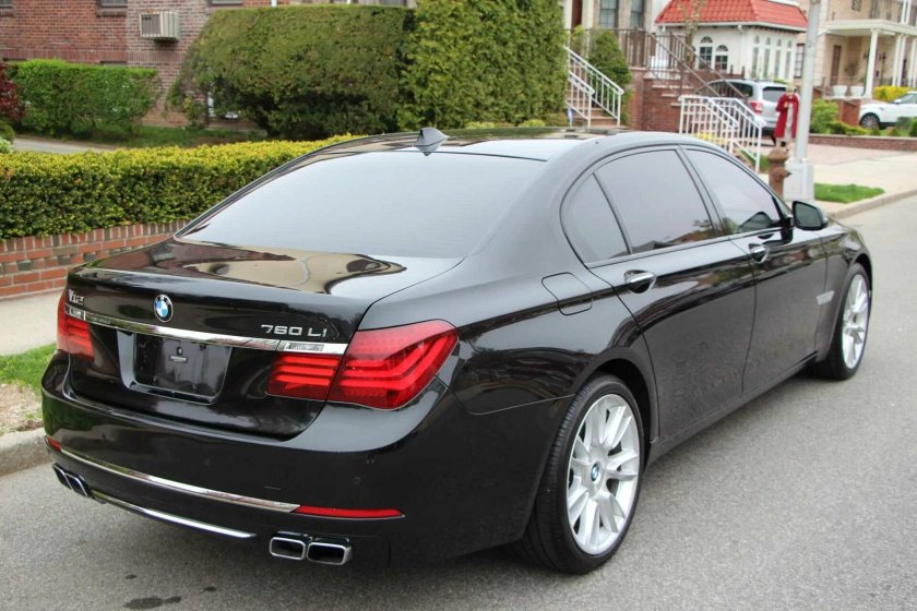 БМВ 760 li
