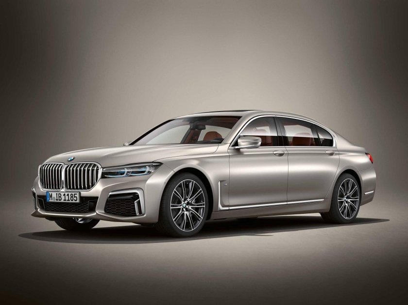 BMW m760li 2021