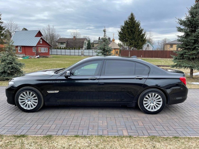 Bmw 750li f02
