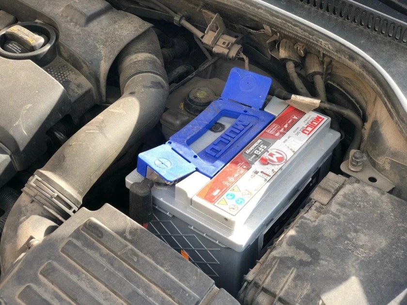 Фольксваген гольф 2007 1.6 АКБ