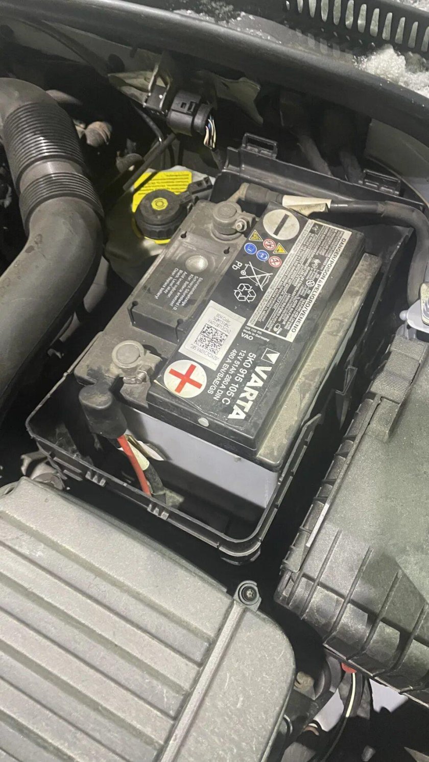 Пежо 307 2005 1,6 АКБ