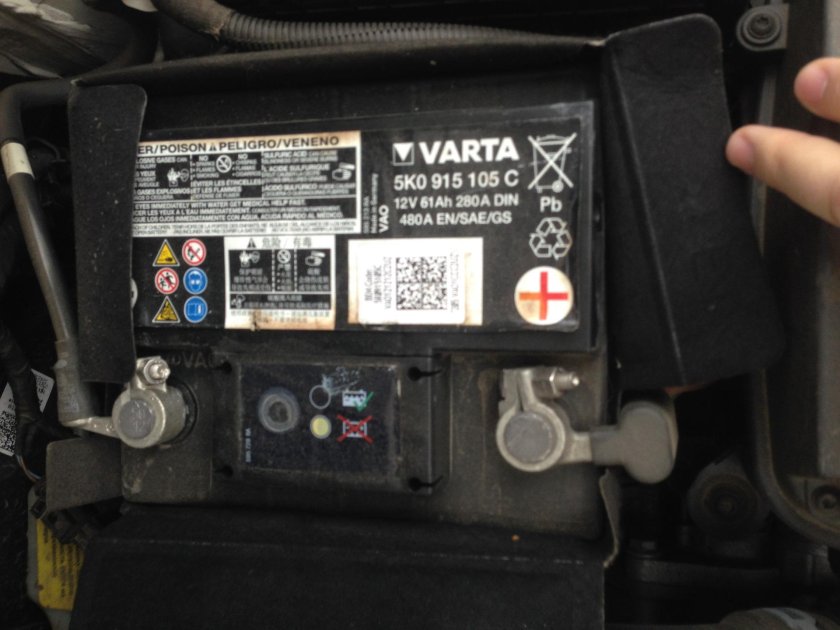 Golf Plus 2011 1.4 аккумулятор