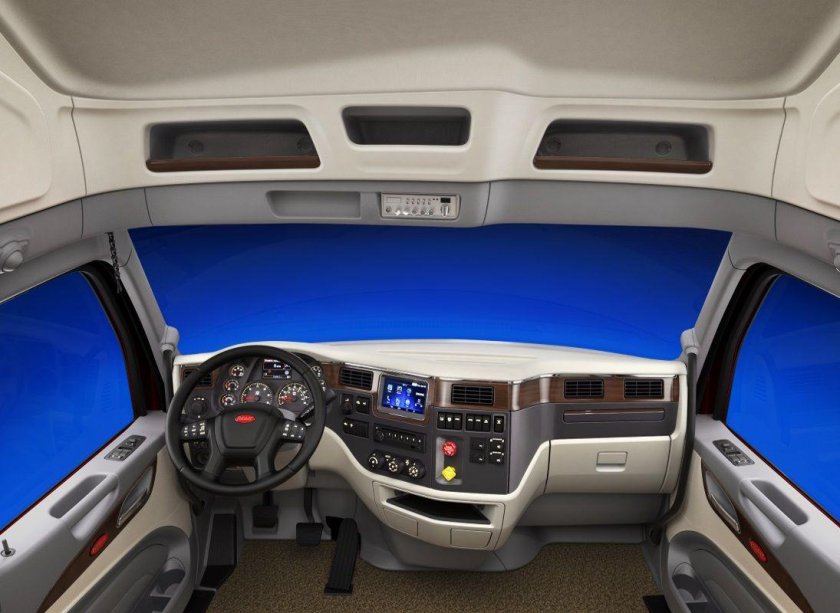 Peterbilt 579 Interior