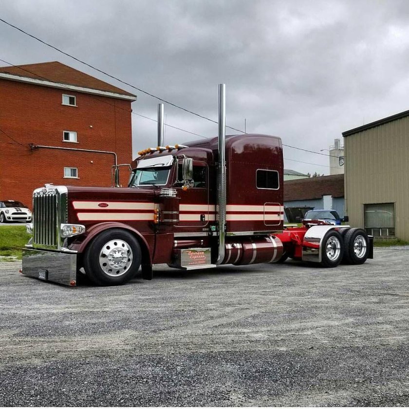 Трак Петербилт 389