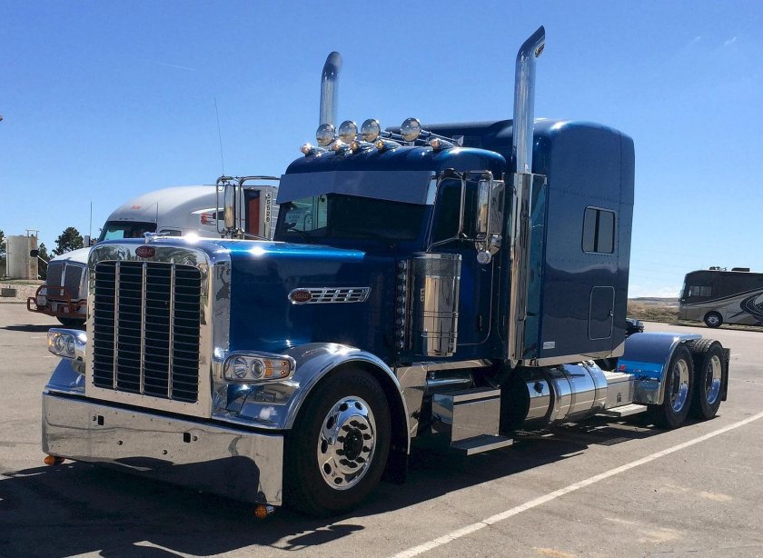 Peterbilt 379 custom