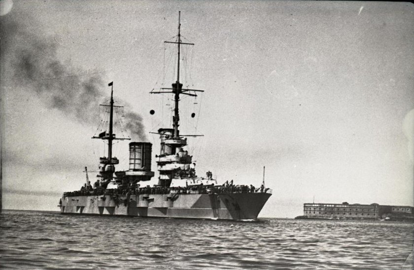 Линейный корабль «Севастополь» («Парижская коммуна»)