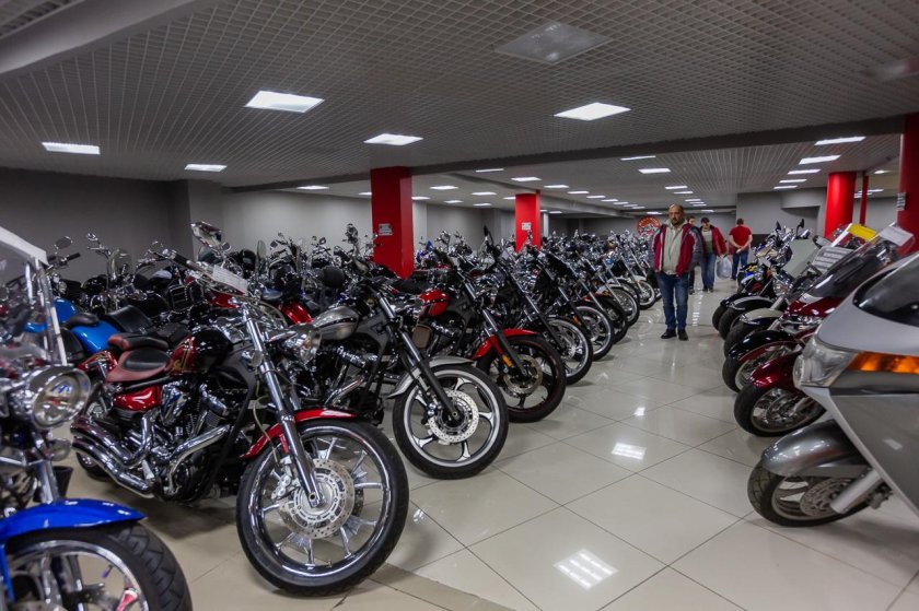 Мотосалон на Авиамоторной Мегамото