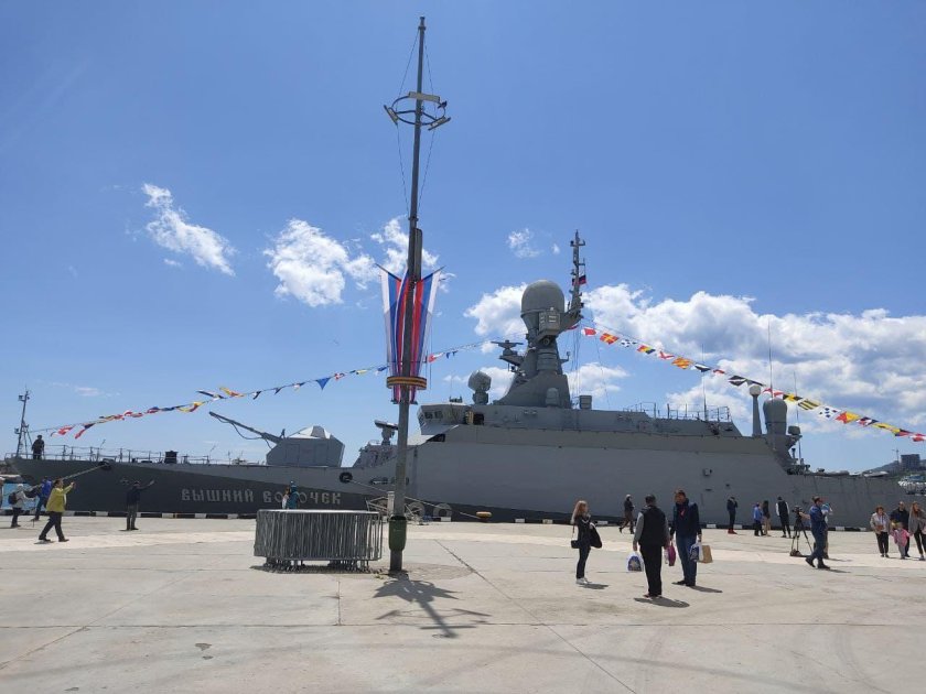 Вышний Волочек корабль