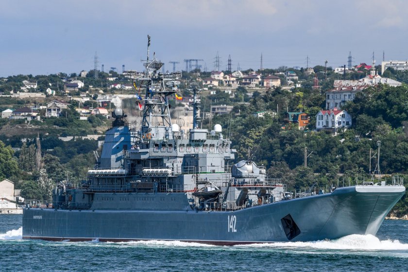 Корабль Новочеркасск Севастополь