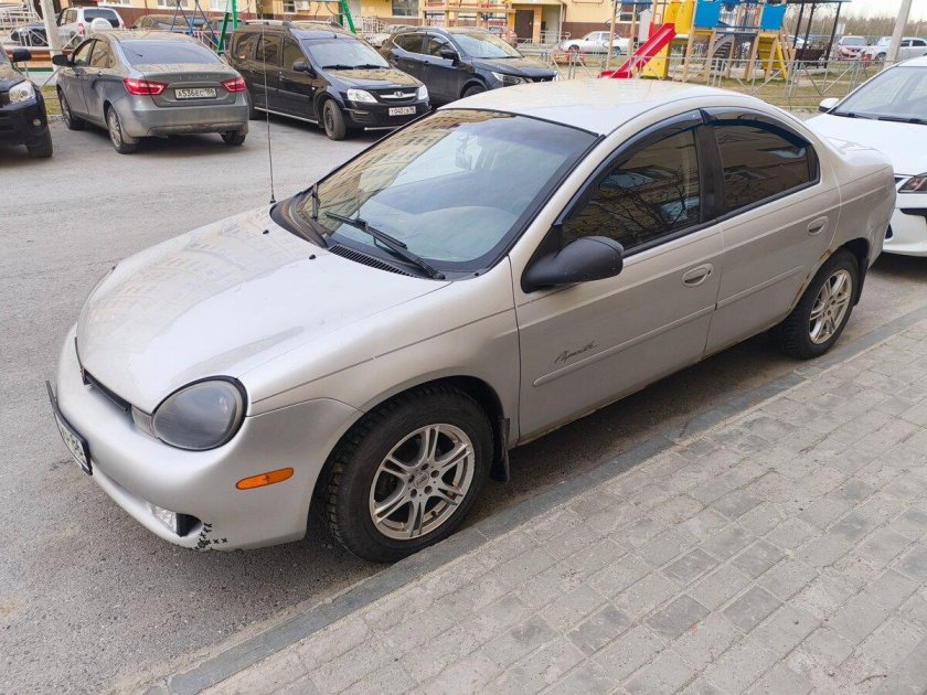 Додж неон 2003