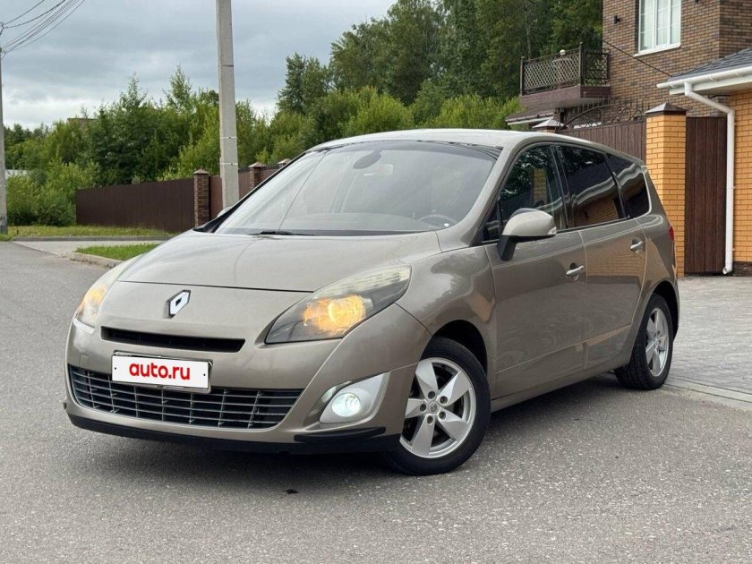 Рено гранд сценик 2010