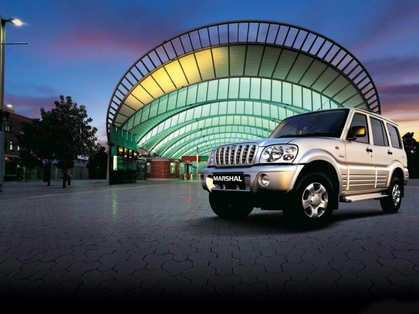 Внедорожник Mahindra Scorpio 2002