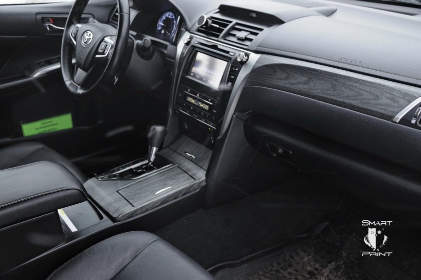 Camry 40 черный салон