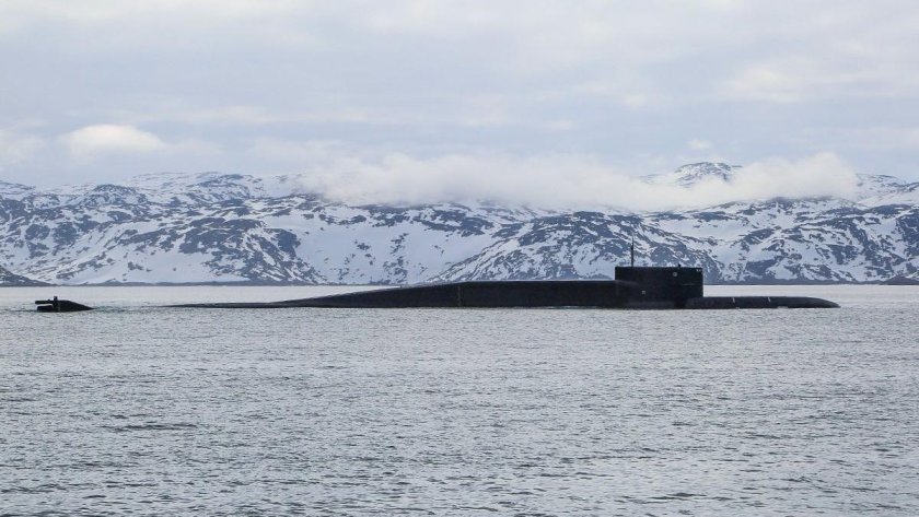 Подводная лодка в Баренцевом море