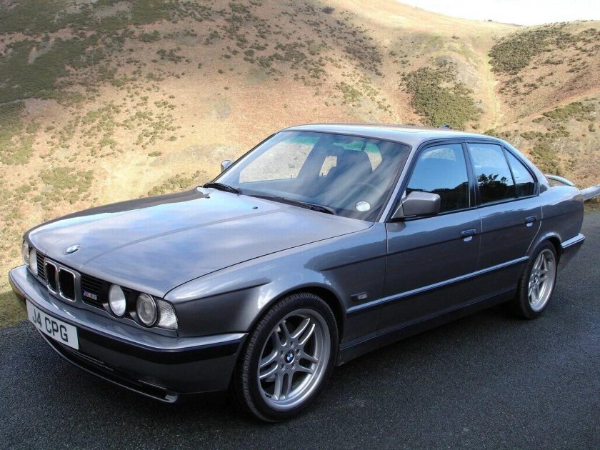 BMW 5 e34