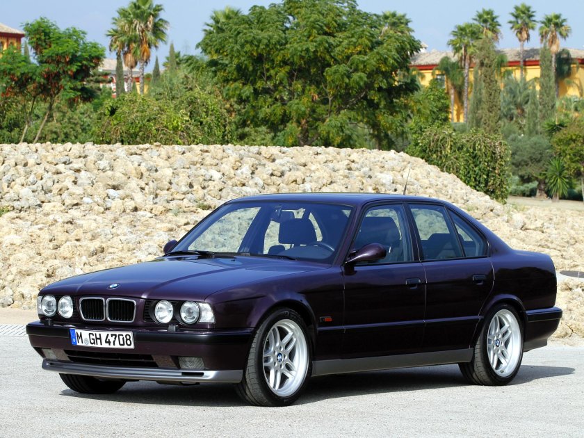 BMW 5 e34