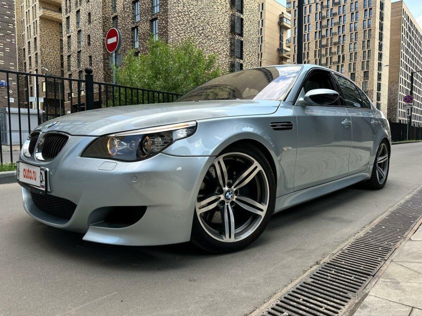 Бмв м 5 е 60 серая