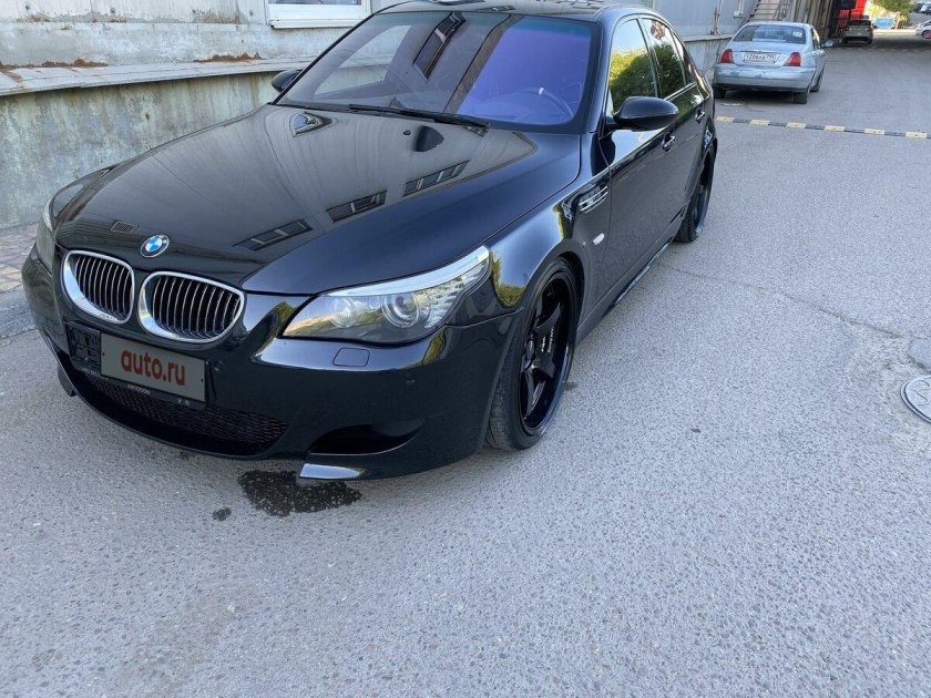 Bmw m5 e60 черная