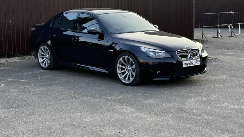 БМВ Паши Пэла м5 на номерах в777ор